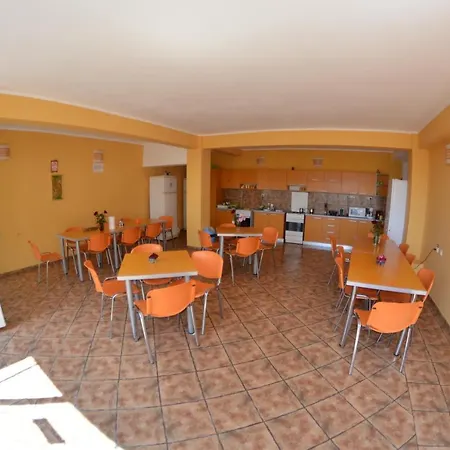 Vila Oranj Pensiune